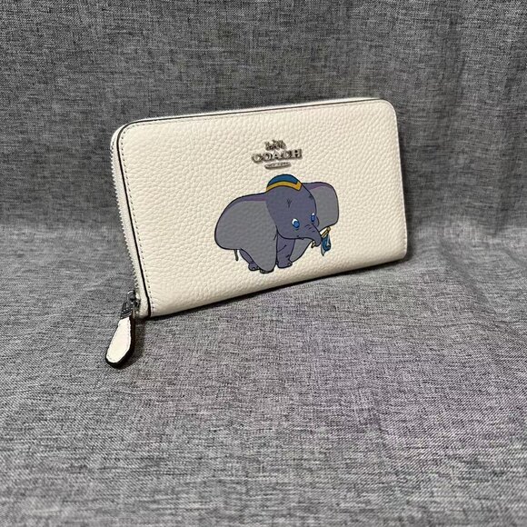 NEW Disney X Coach Medium Zip Around Wallet With Dumbo-Authentic - Picture 3 of 11